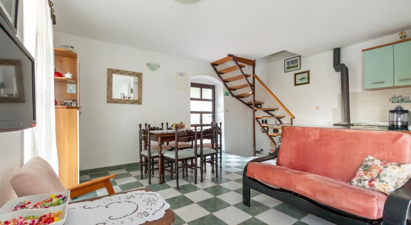 Apartment Old Stone House Lokva Rogoznica Rum bild